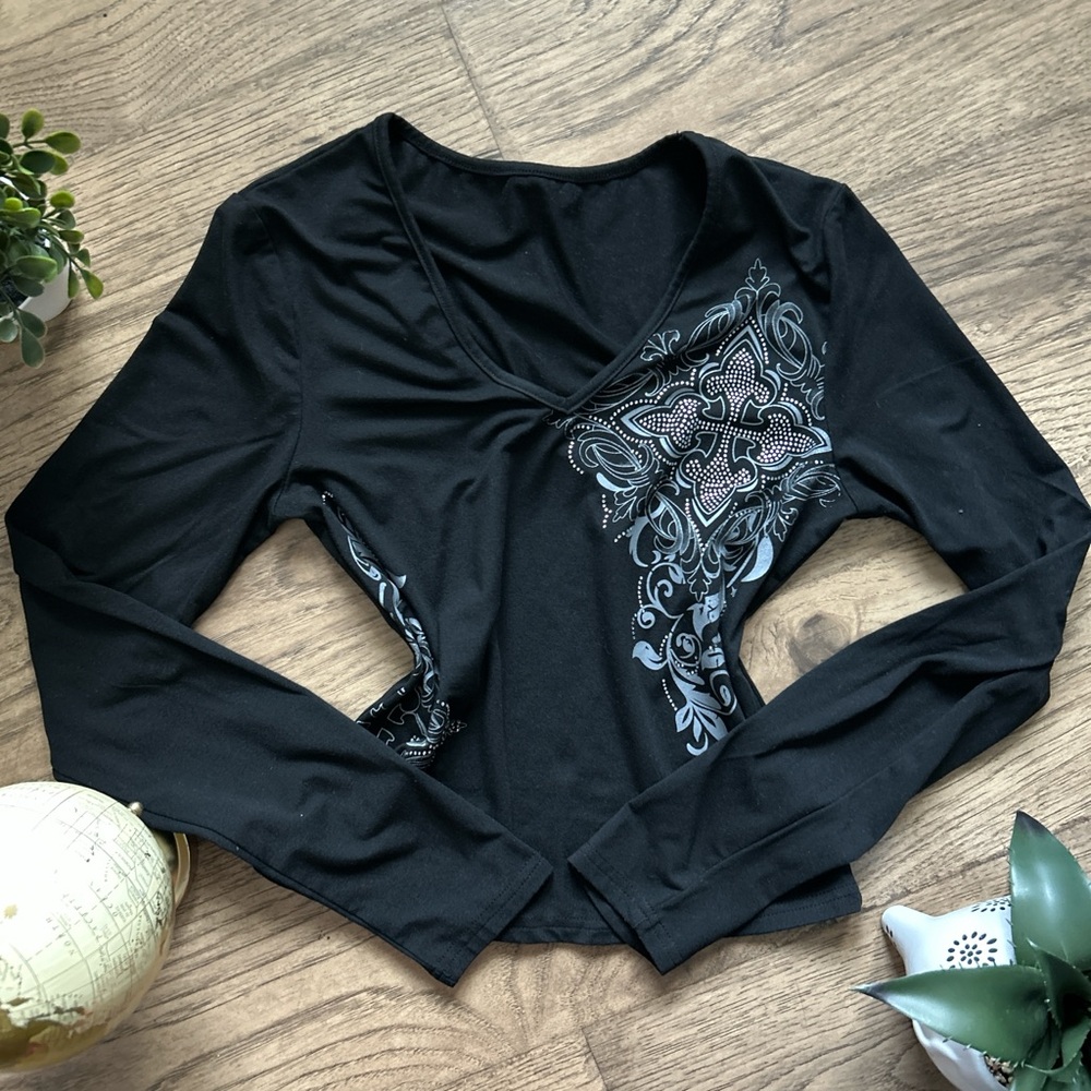 ROMWE Black Asymmetrical Graphic Blouse